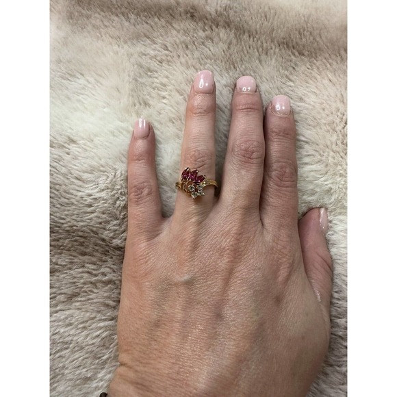 Unbranded Jewelry - Vintage Gold Plate Fashion Ring With Two Color Stones Sz 5.5 EUC